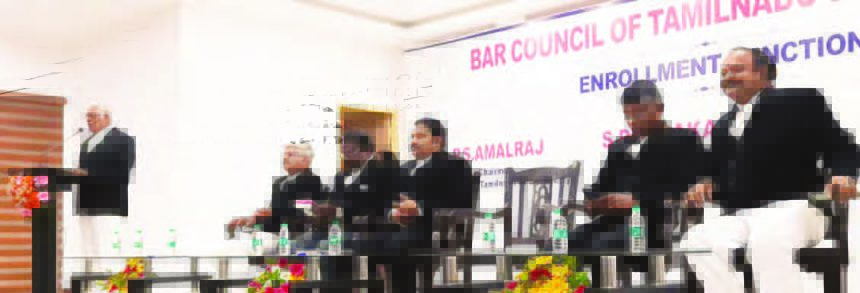 சென்னை பார் கவுன்சிலில் வழக்குரைஞர் பதிவு நிகழ்வு மூத்த வழக்குரைஞர் அமர்சிங் சிறப்பு விருந்தினராக பங்கேற்பு அரசியல்