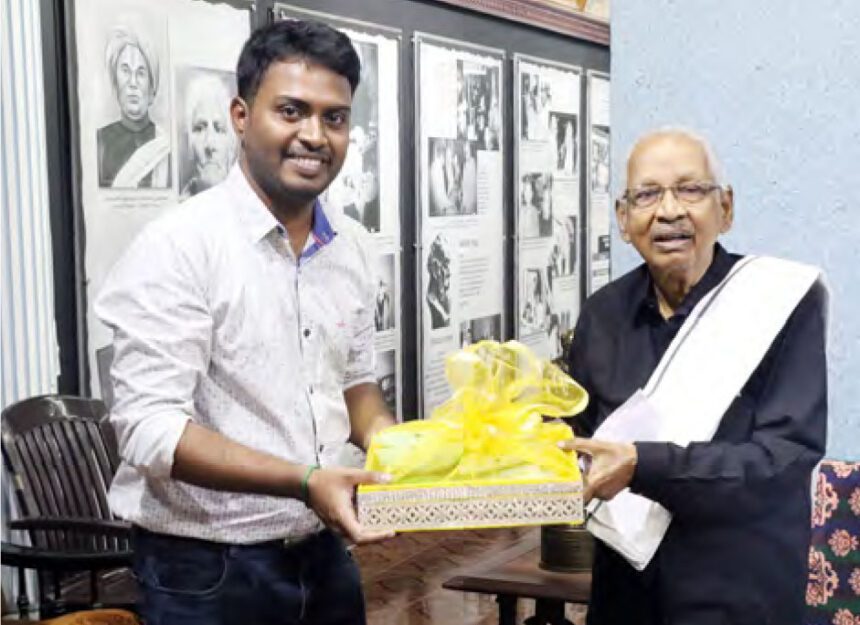 கண்டாச்சிபுரம் மருத்துவர் இர.கவுதம் தமிழர் தலைவரைச் சந்தித்து புத்தாண்டு வாழ்த்து பெற்றார் (04.01.2024, சென்னை). திராவிடர் கழகம்