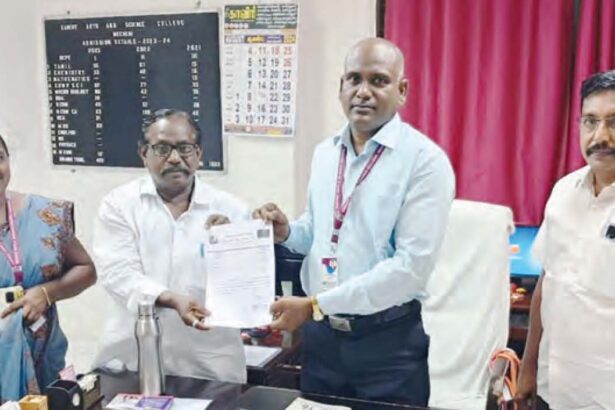 ஆசிரியர் அறிக்கை