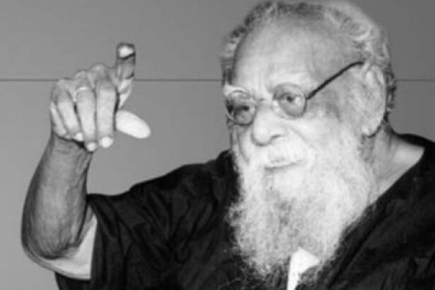 பெரியாரை நினைப்போம் என்றும்!!-பாவலர் கருமலைத்தமிழாழன் தந்தை பெரியார்