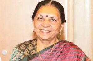 ஆசிரியர் விடையளிக்கிறார், ஞாயிறு மலர்