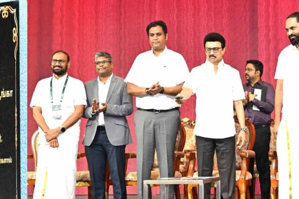 சென்னை அம்பத்தூரில் ரூ. 4 ஆயிரம் கோடியில் அதிநவீன தகவல் தரவு மய்யம் முதலமைச்சர் மு.க.ஸ்டாலின் திறந்து வைத்தார் தமிழ்நாடு