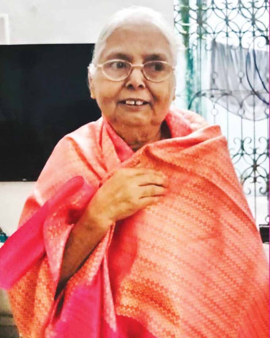கட்டுரை, ஞாயிறு மலர்
