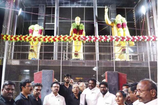 மாலை அணிவித்து மரியாதை திராவிடர் கழகம்