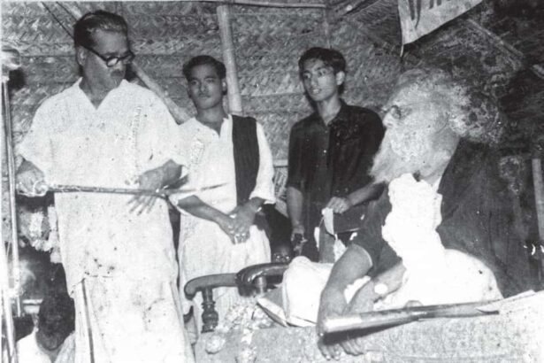 கட்டுரை, ஞாயிறு மலர்