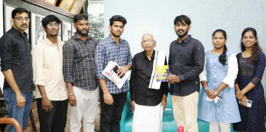 ”வியாசை தோழர்கள்” மற்றும் ”அம்பேத்கர் வாசிப்பு வட்டம்” தோழர்கள் ஆசிரியர் கி.வீரமணி அவர்களிடம் வாழ்த்துப் பெற்றனர் திராவிடர் கழகம்