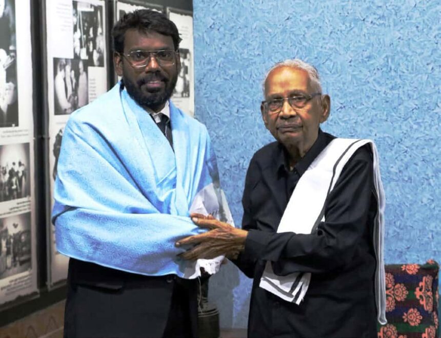 சந்தித்து வாழ்த்துப் பெற்றார். திராவிடர் கழகம்