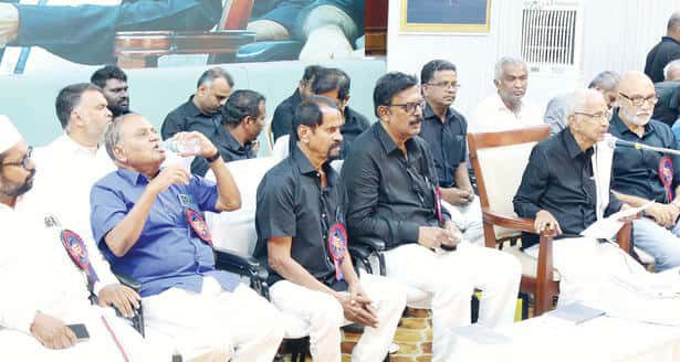 இந்தியா