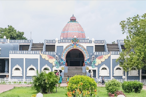 வள்ளுவர் கோட்டம்