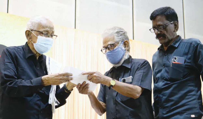 ‘பெரியார் உலக’த்திற்கு நன்கொடை ரூ.1 லட்சம் நன்கொடை