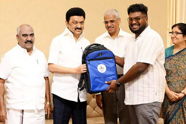 “வேர்களைத் தேடி”