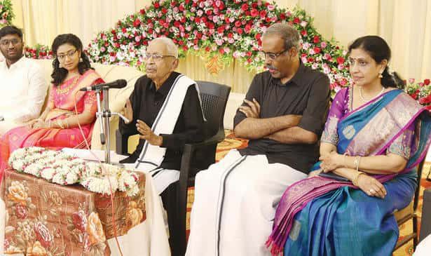ஆசிரியர் உரை