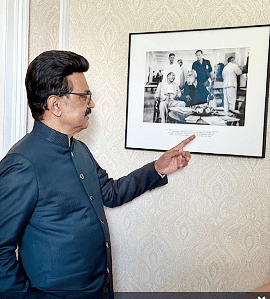 லண்டனில் அம்பேத்கர் தங்கிய வீட்டை பார்வையிட்டு மகிழ்ந்தார் தமிழ்நாடு முதலமைச்சர் தமிழ்நாடு