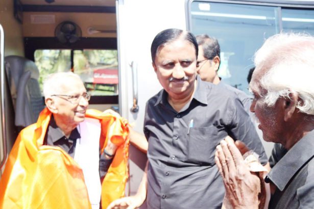 உற்சாக வரவேற்பு