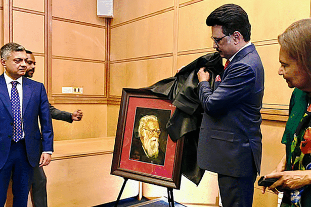 ஆசிரியர் உரை