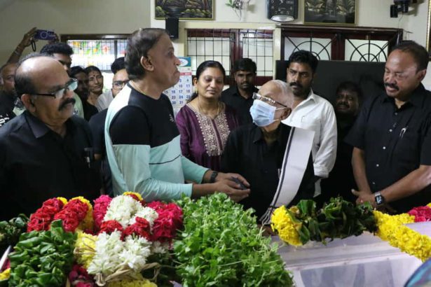 தமிழவேள் மு. கண்ணபிரான் மறைவு கழகத் தலைவர் ஆசிரியர் நேரில் மரியாதை வீ.குமரேசன்