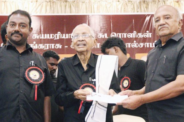 சார்பாக 68வது முறையாக விடுதலை சந்தா தொகை தமிழர் தலைவர் ஆசிரியர் அவர்களிடம் வழங்கினர் கோ.வெற்றிவேந்தன்