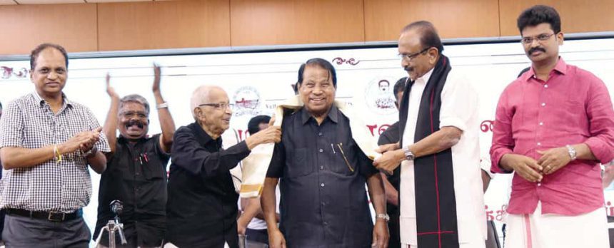 நாவலர் - செழியன் அறக்கட்டளை - பாவேந்தர் தமிழ் இலக்கிய மன்றம்   இணைந்து நடத்திய நிகழ்வில் கழகத் தலைவர் ஆசிரியர் கி.வீரமணி புகழாரம்! தமிழ்நாடு