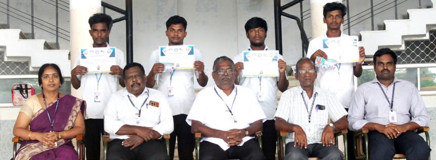 பெரியார் நூற்றாண்டு பாலிடெக்னிக் கல்லூரி மாணவர்கள் ‘நான் முதல்வன்’ ஹேக்கத்தான் போட்டியில் வென்று சாதனை தமிழ்நாடு