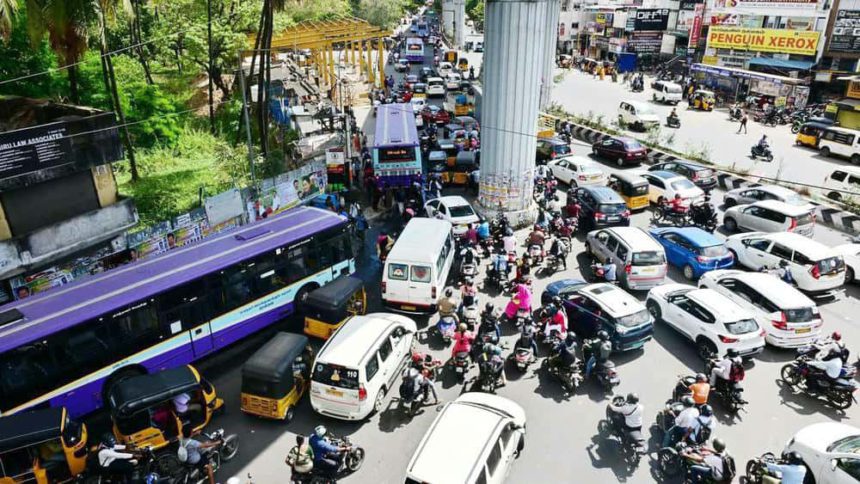 இதுதான் இந்தியா! மகிழ்ச்சியாய் இருக்கும் உலகின் 147 நாடுகளில் இந்தியாவுக்கான இடம் 118 இந்தியா