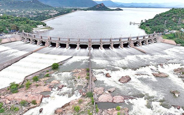 தண்ணீர் திறக்க அரசு ஆணை