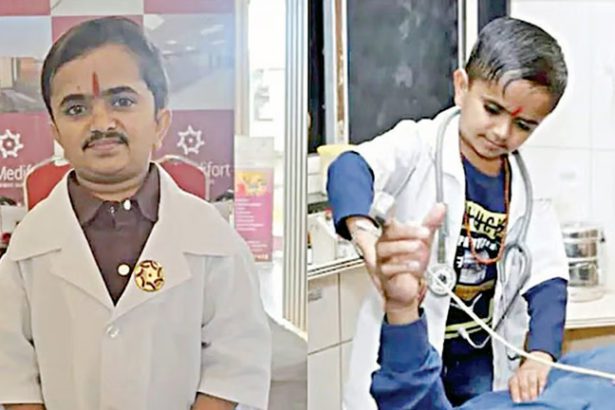 மூன்று அடி உயர மாணவர்