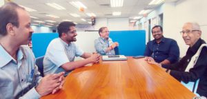 சீர்மிகு பயன் தரும் சிங்கப்பூர் நாட்கள்! ஆசிரியர் உரை