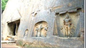 வரலாறு முழுவதும் சமணச் சுவடுகளை இன்றும் சுமக்கும் திருப்பரங்குன்றத்துக்கு பட்டாபோட முயலும் சங்கிக் கூட்டங்கள்! ஞாயிறு மலர்