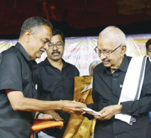 விழுப்புரம், உளுந்தூர்பேட்டையில் ‘பெரியார் உலக’த்திற்குத் தமிழர் தலைவரிடம் நன்கொடை வழங்கினர் (16.12.2025) நன்கொடை