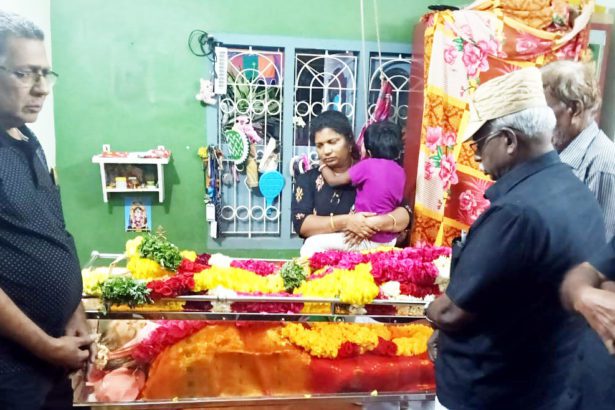 தலைவர்கள் ஆறுதல்