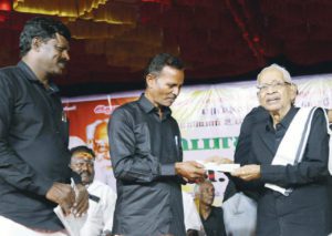 விழுப்புரம், உளுந்தூர்பேட்டையில் ‘பெரியார் உலக’த்திற்குத் தமிழர் தலைவரிடம் நன்கொடை வழங்கினர் (16.12.2025) நன்கொடை