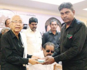 விழுப்புரம், உளுந்தூர்பேட்டையில் ‘பெரியார் உலக’த்திற்குத் தமிழர் தலைவரிடம் நன்கொடை வழங்கினர் (16.12.2025) நன்கொடை