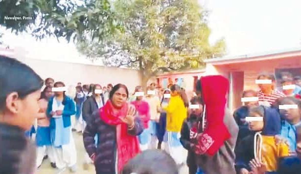 ஞாயிறு மலர்