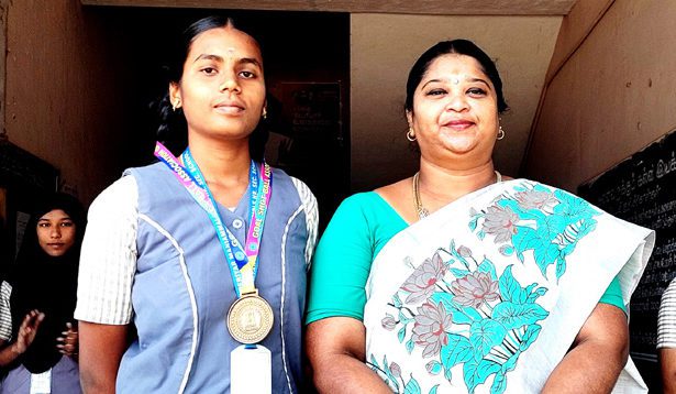 மாணவி சாதனை