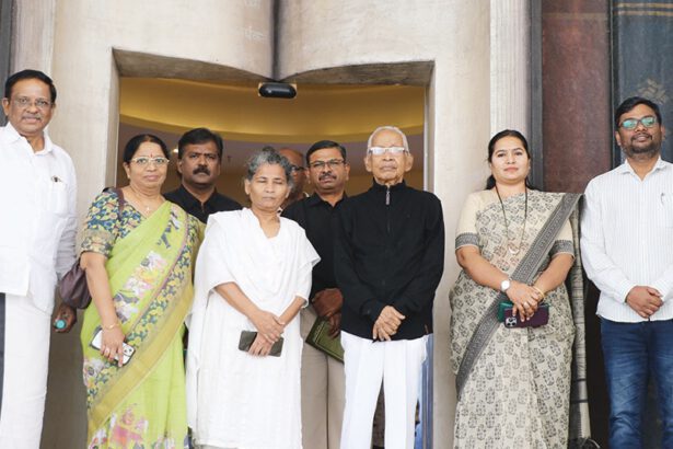 அம்பேத்கர் ஸ்மாரக்’’கில்