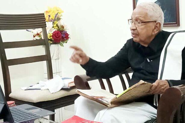 கி.வீரமணி