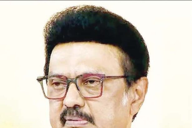 அரசு அலுவலர்கள்