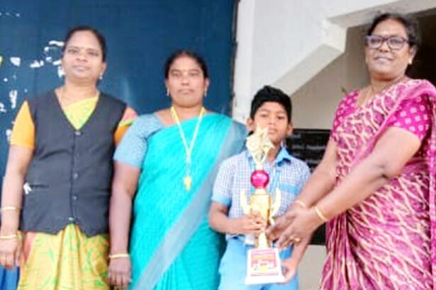 மாணவிகள் சாதனை