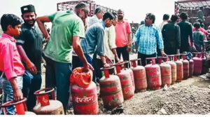 ஆசிரியர் விடையளிக்கிறார், ஞாயிறு மலர்