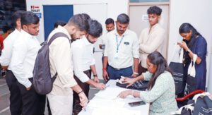 ஆசிரியர் உரை