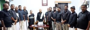 திருச்சிக்கு வருகை தந்த தமிழர் தலைவருக்கு மாவட்டத் தலைவர் :ஞா.ஆரோக்கியராஜ் மற்றும் தோழர்கள் பயனாடை அணிவித்து வரவேற்பு (23.8.2026) திராவிடர் கழகம்