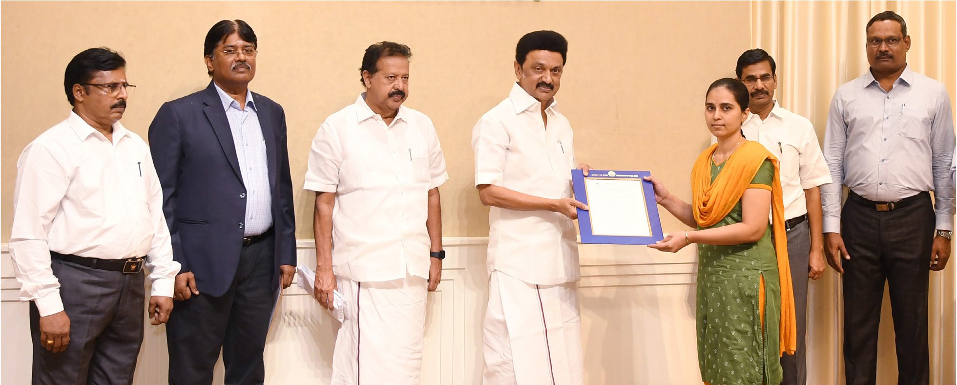அரசியல்