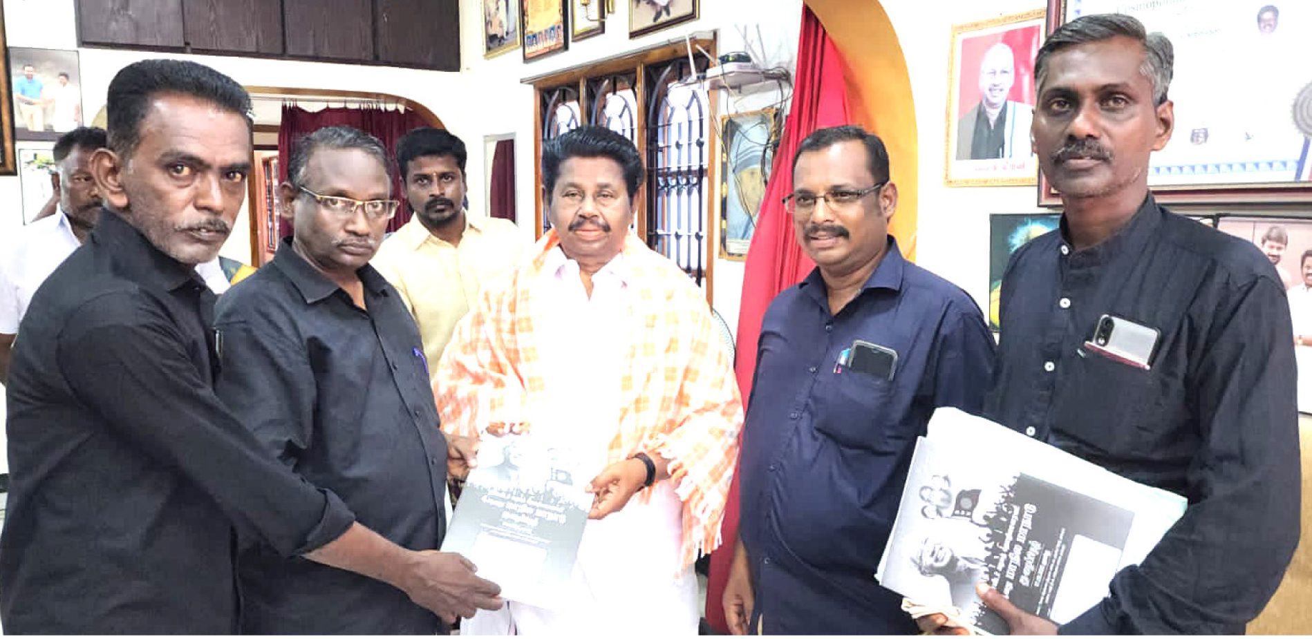 அரசியல்