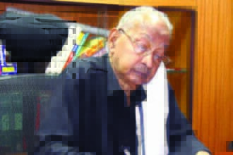 ஆசிரியர் விடையளிக்கிறார், ஞாயிறு மலர்