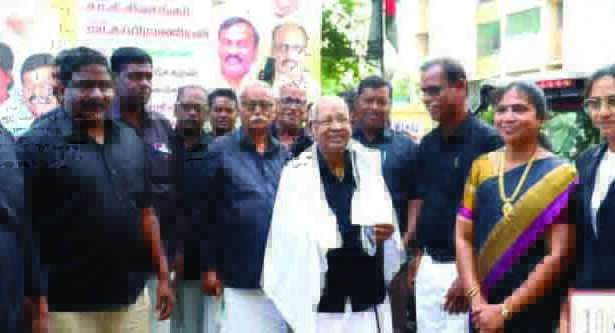 உற்சாக வரவேற்பு