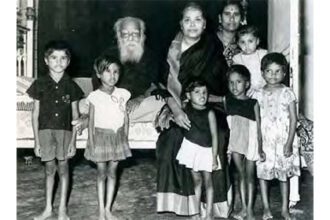 ஞாயிறு மலர்