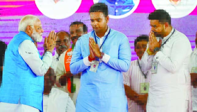 கருநாடகா தேர்தலில் - பி.ஜே.பி. வேட்பாளர் பாலியல் குற்றவாளி பிரிஜ்வல் ரேவண்ணா வெளிநாடு தப்பியது எப்படி? திடுக்கிடும் தகவல்கள் இந்தியா