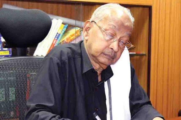 ஆசிரியர் விடையளிக்கிறார், ஞாயிறு மலர்