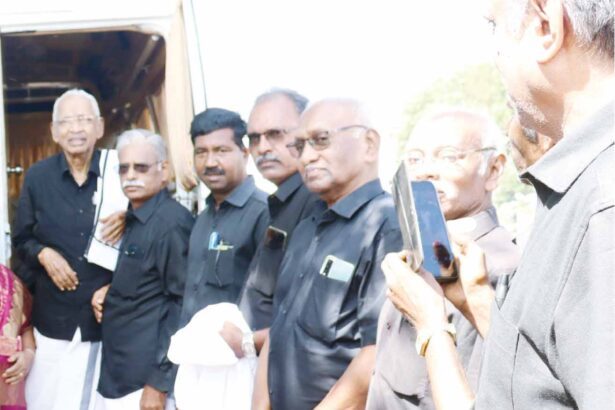 உற்சாக வரவேற்பு