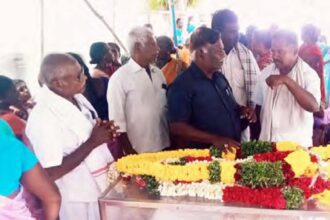 கழகம்